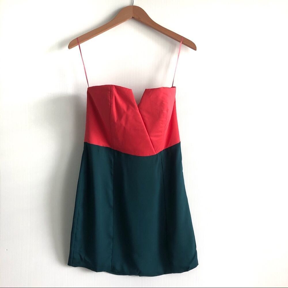 Audrey 3+1 brand strapless color block dress